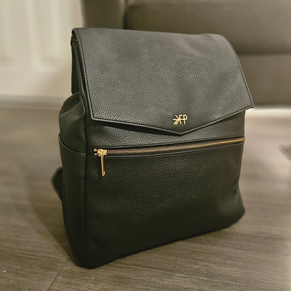 Freshly Picked Convertible Diaper Bag Classic II / Ebony